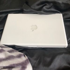 Macbook